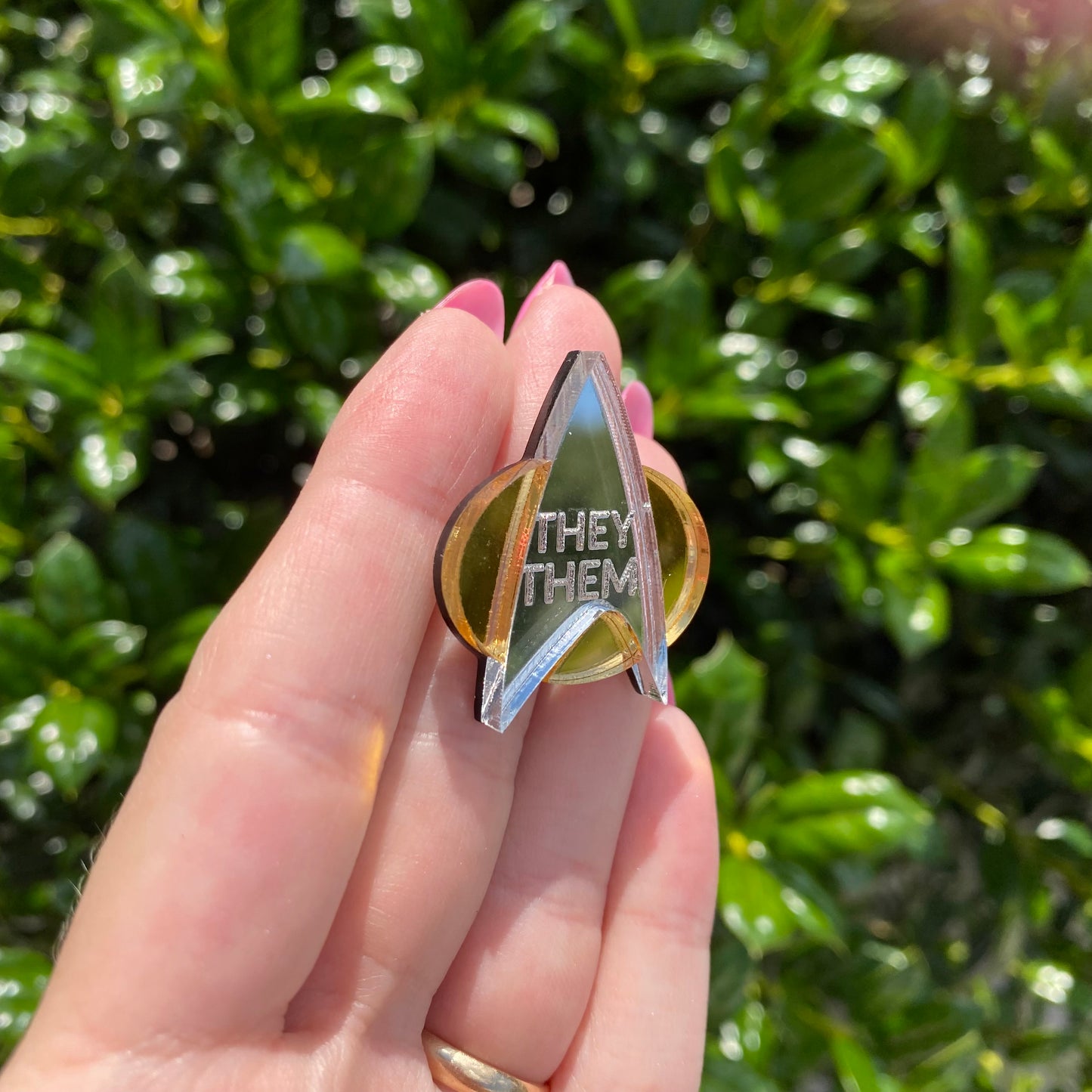 TNG Mirror Acrylic Pronoun Badge Pin