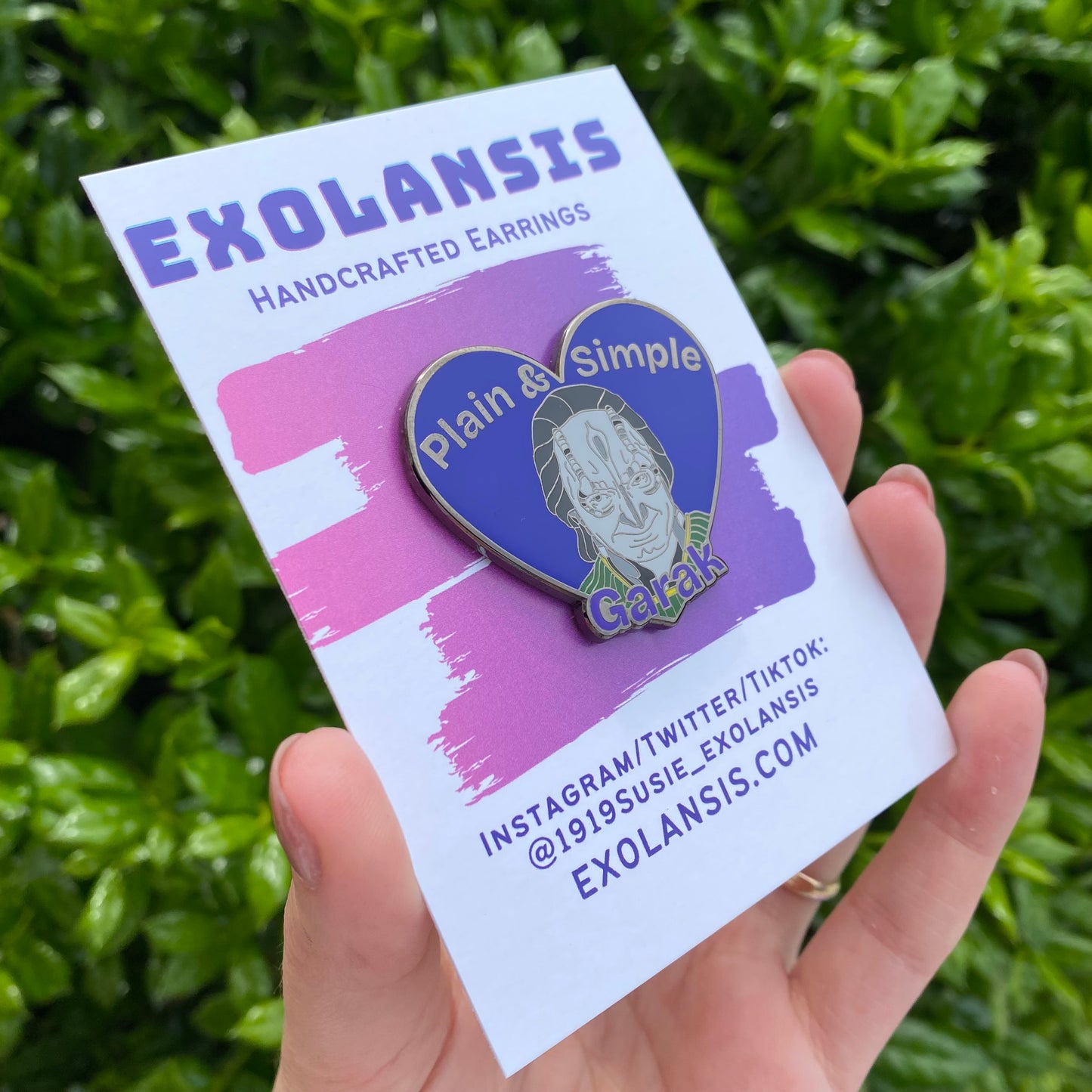 Plain & Simple Garak Enamel Pin