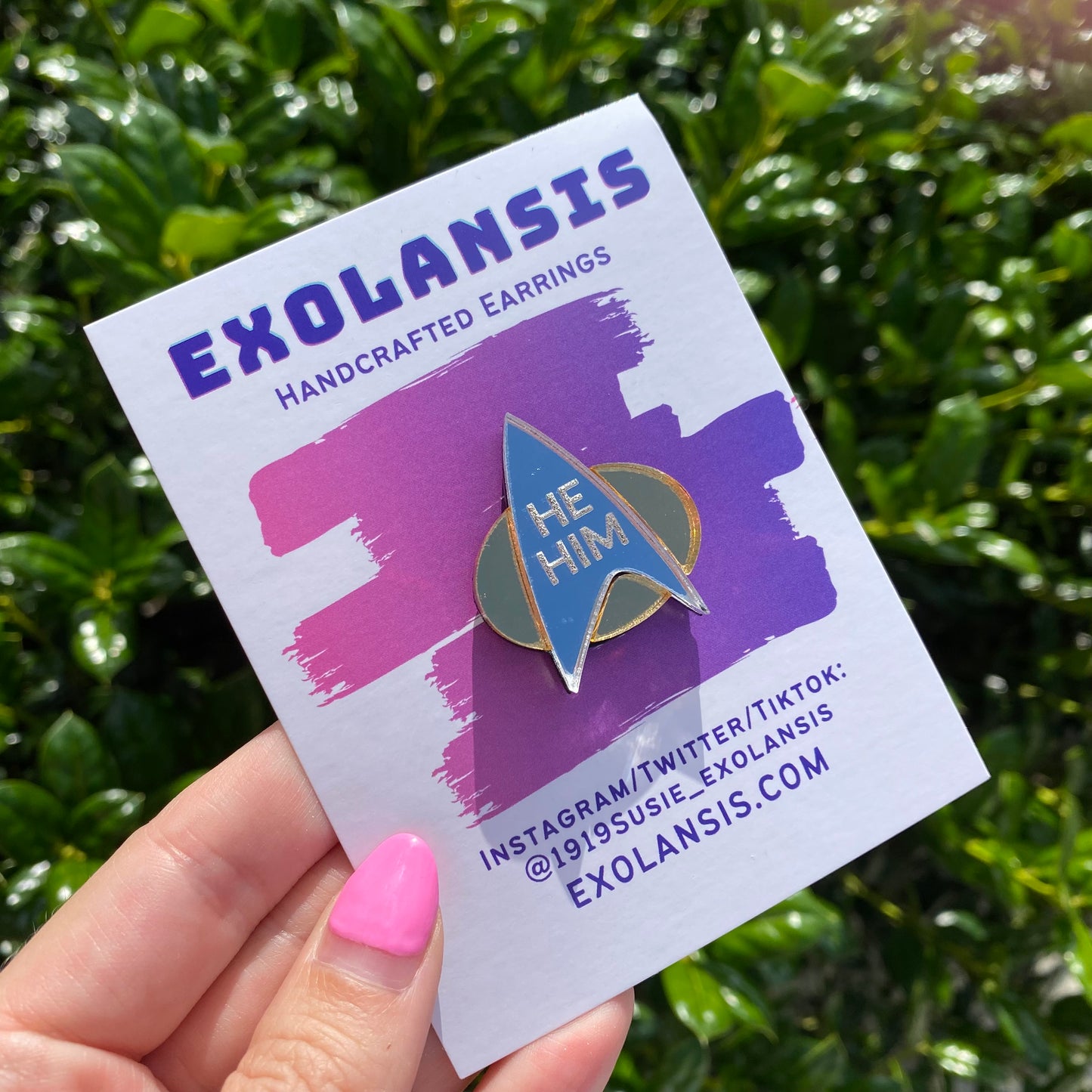 TNG Mirror Acrylic Pronoun Badge Pin