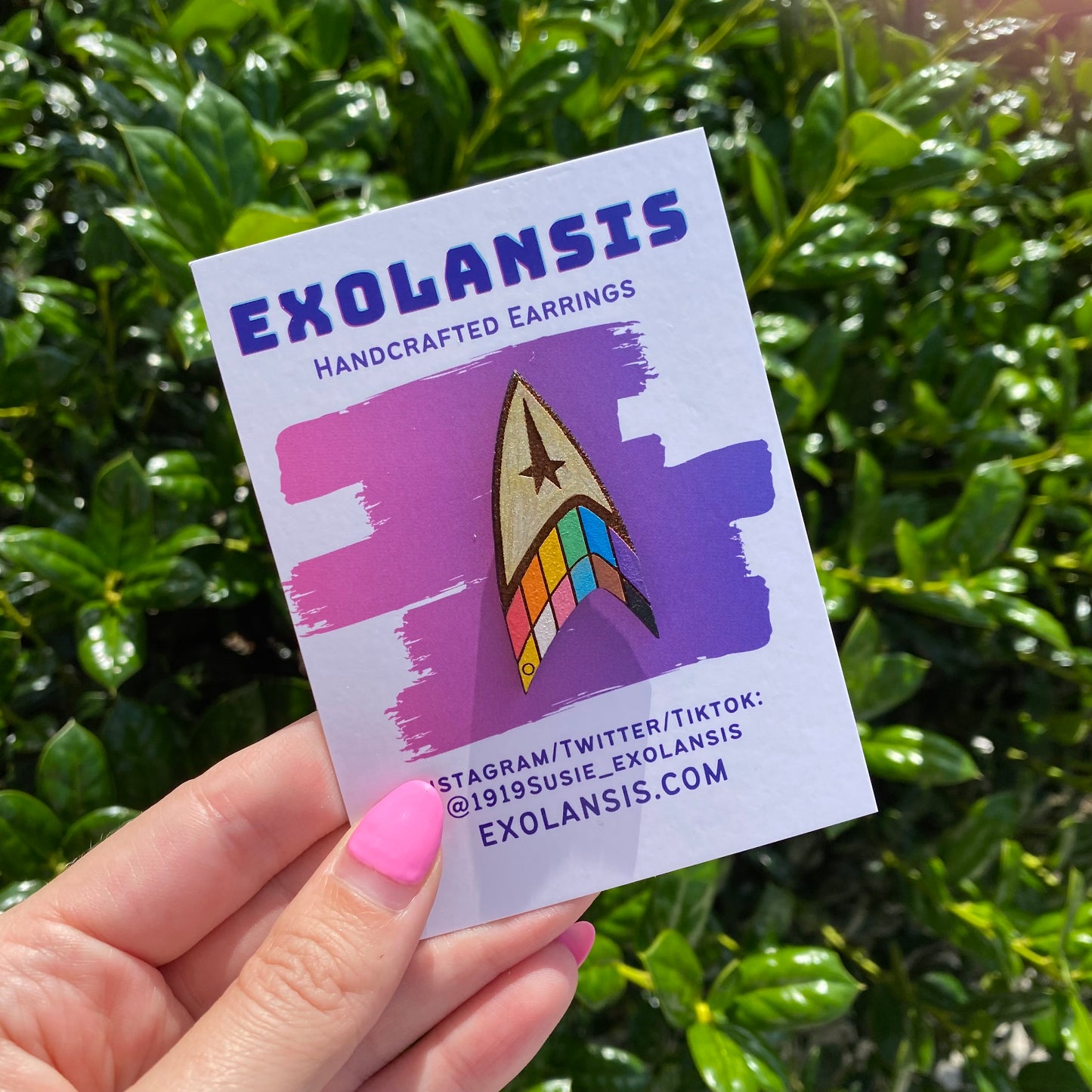 Delta Pride Wood Pins