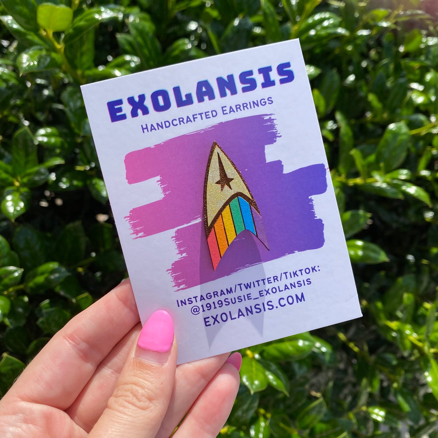 Delta Pride Wood Pins