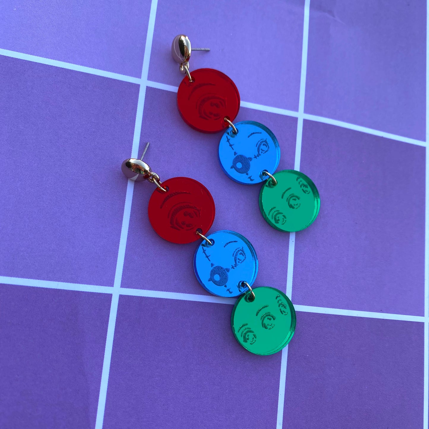 Ikigusare Mirror Eyes Acrylic Earrings