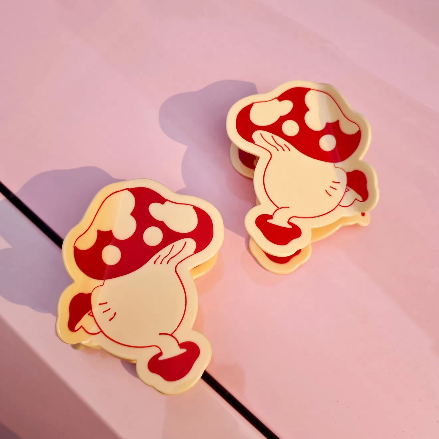 Walking Mushroom Claw Clip