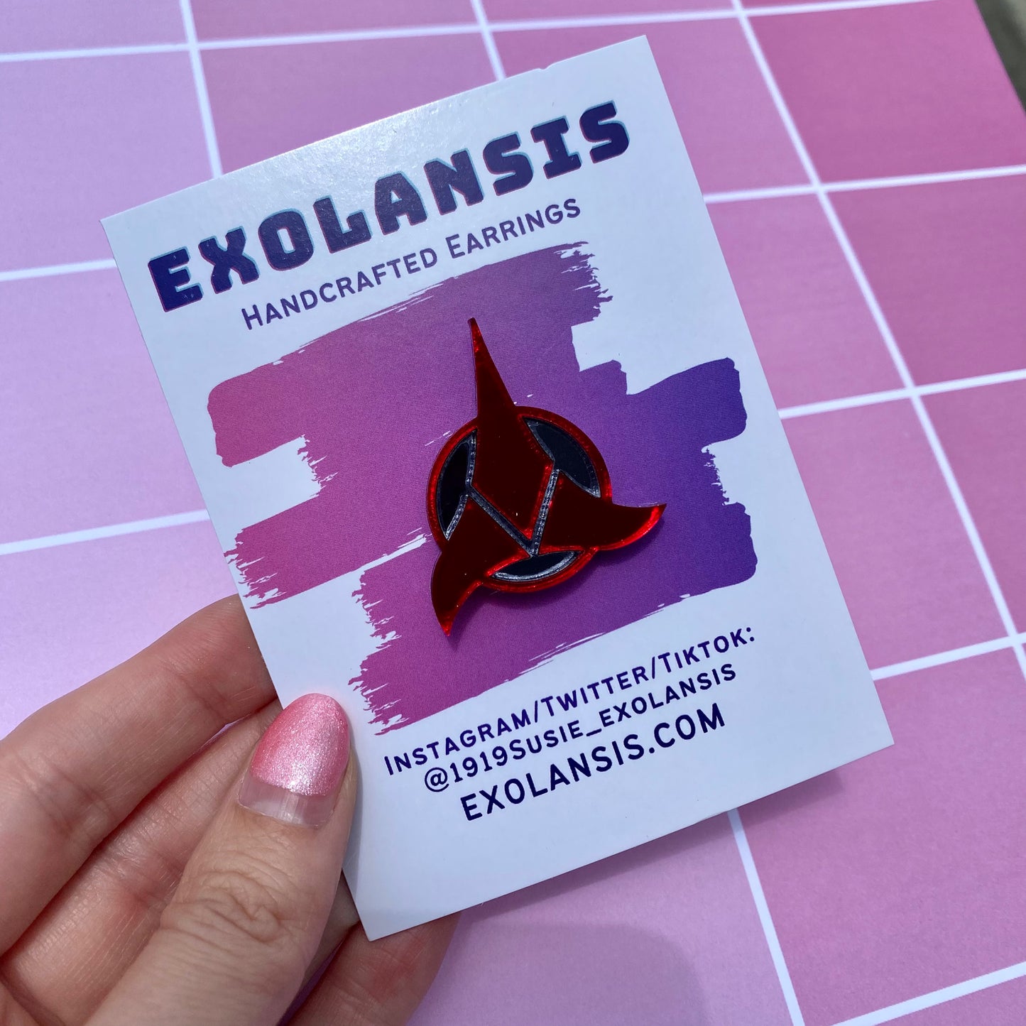 Klingon Mirrored Acrylic Pin