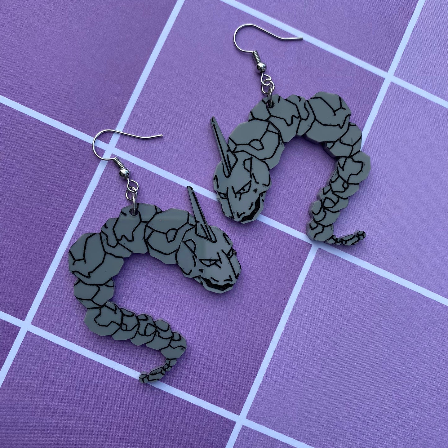 Onix Acrylic Earrings