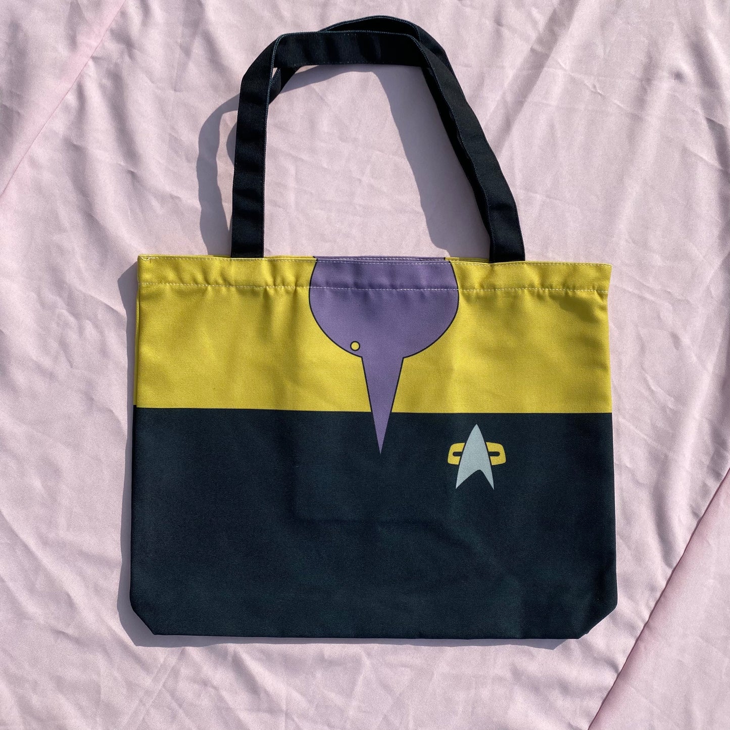VOY Uniform Zipper Tote Bag