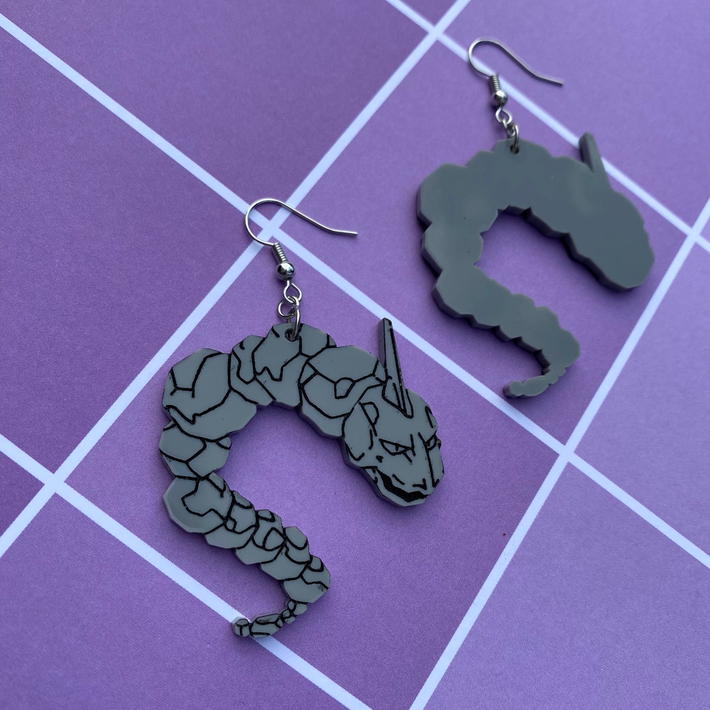 Onix Acrylic Earrings