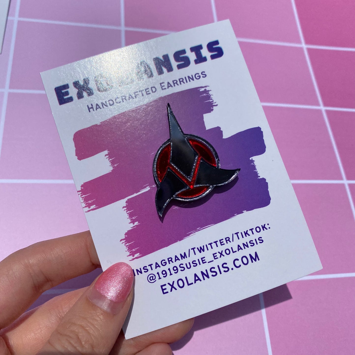 Klingon Mirrored Acrylic Pin