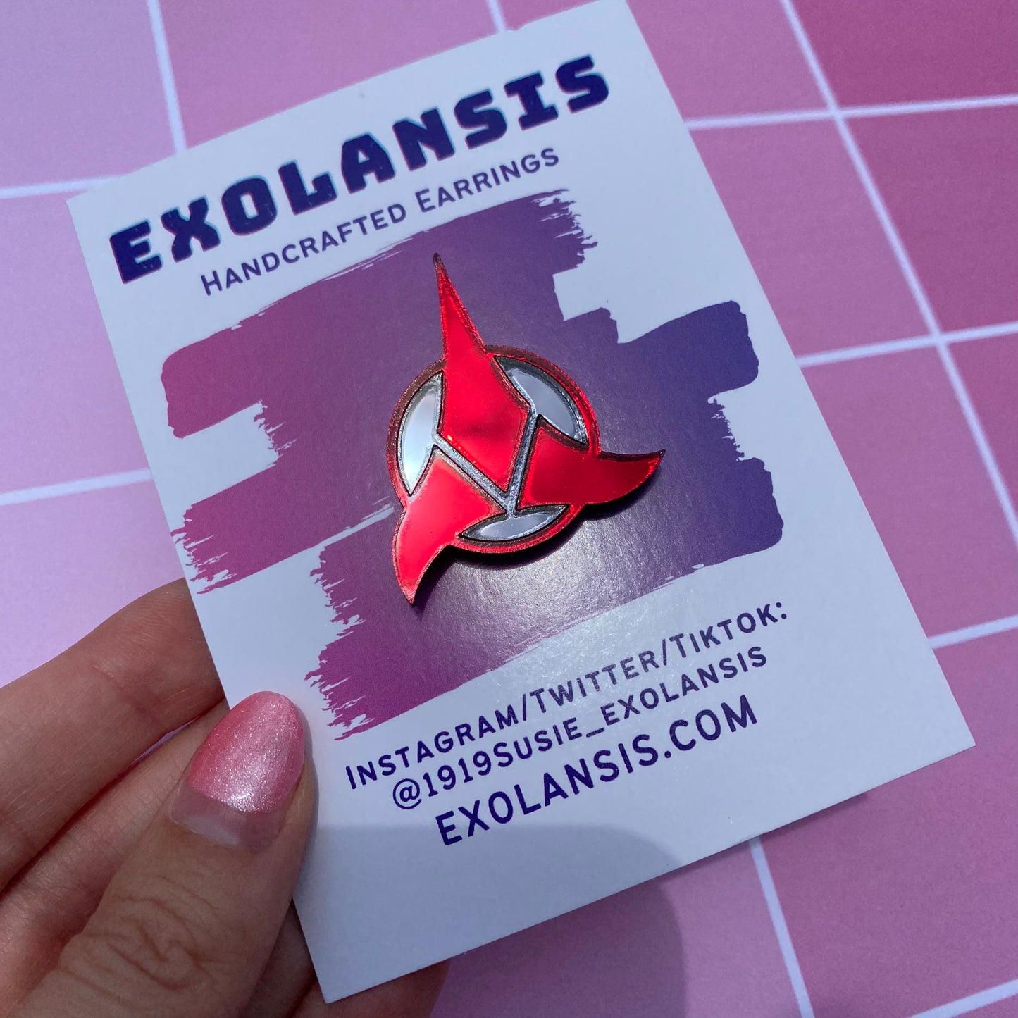 Klingon Mirrored Acrylic Pin