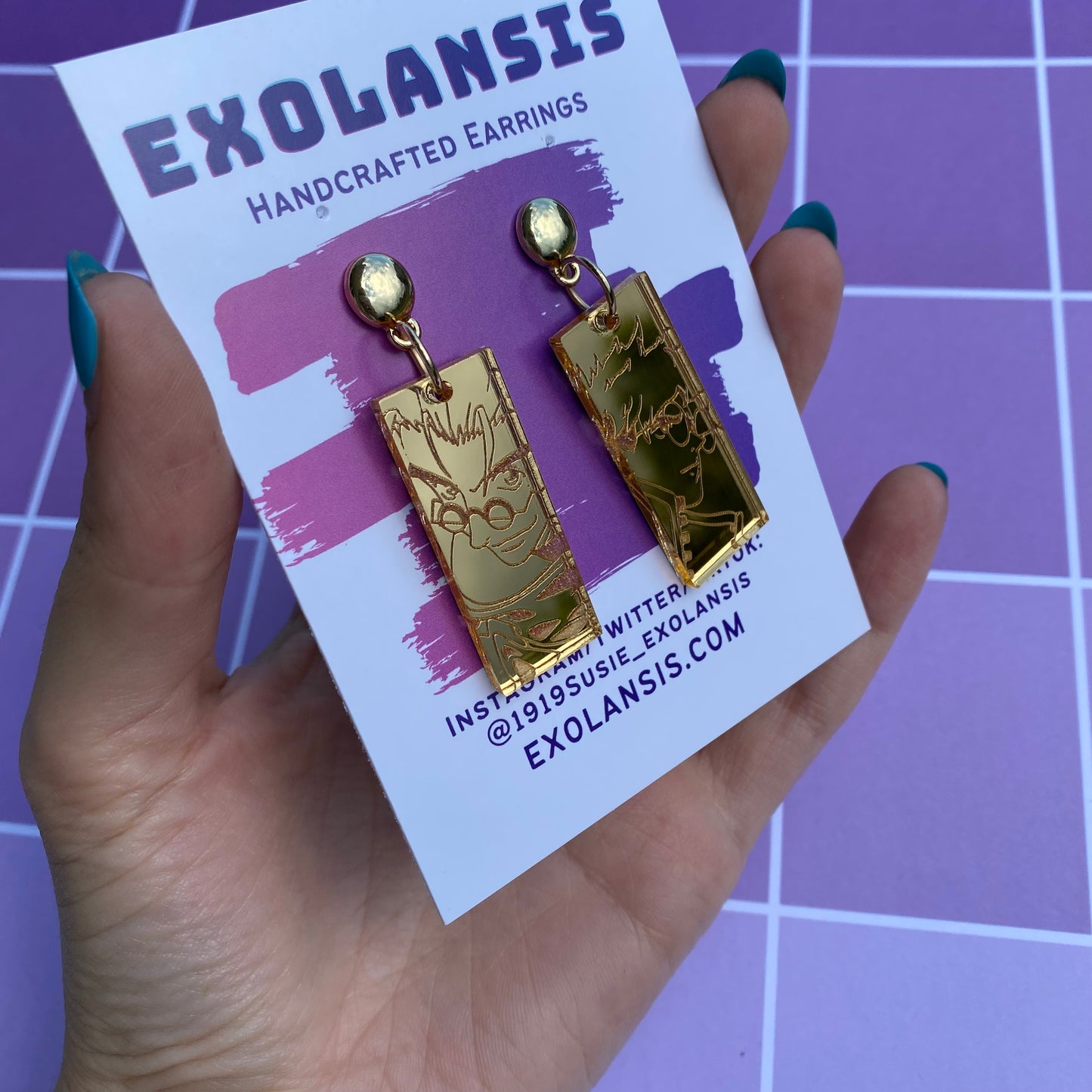 TRIGUN Vash the Stampedes Golden Mirror Acrylic Earrings