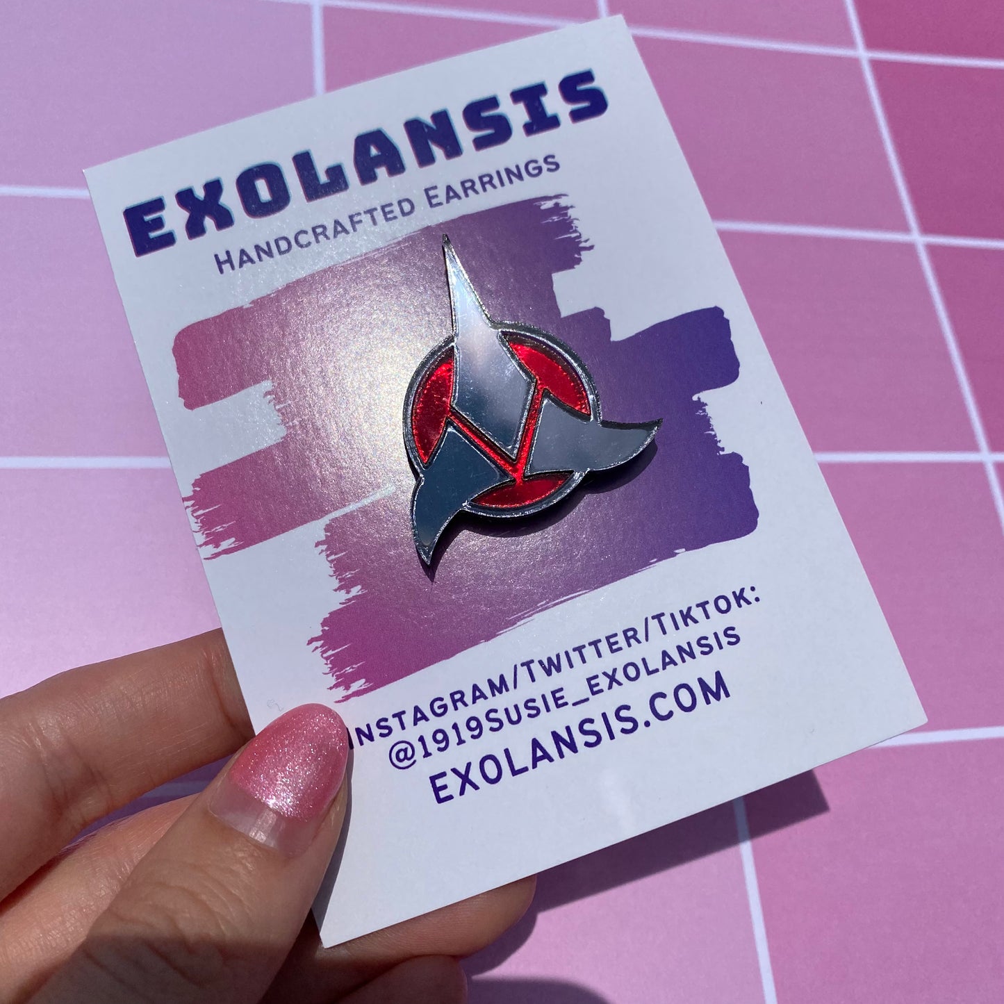 Klingon Mirrored Acrylic Pin