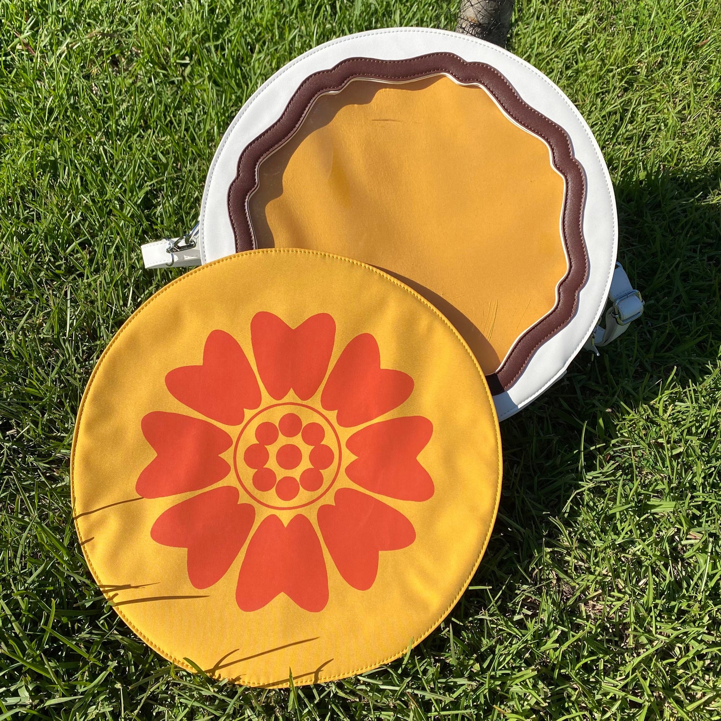 White Lotus ITA/Display Backpack and Crossbody Bag