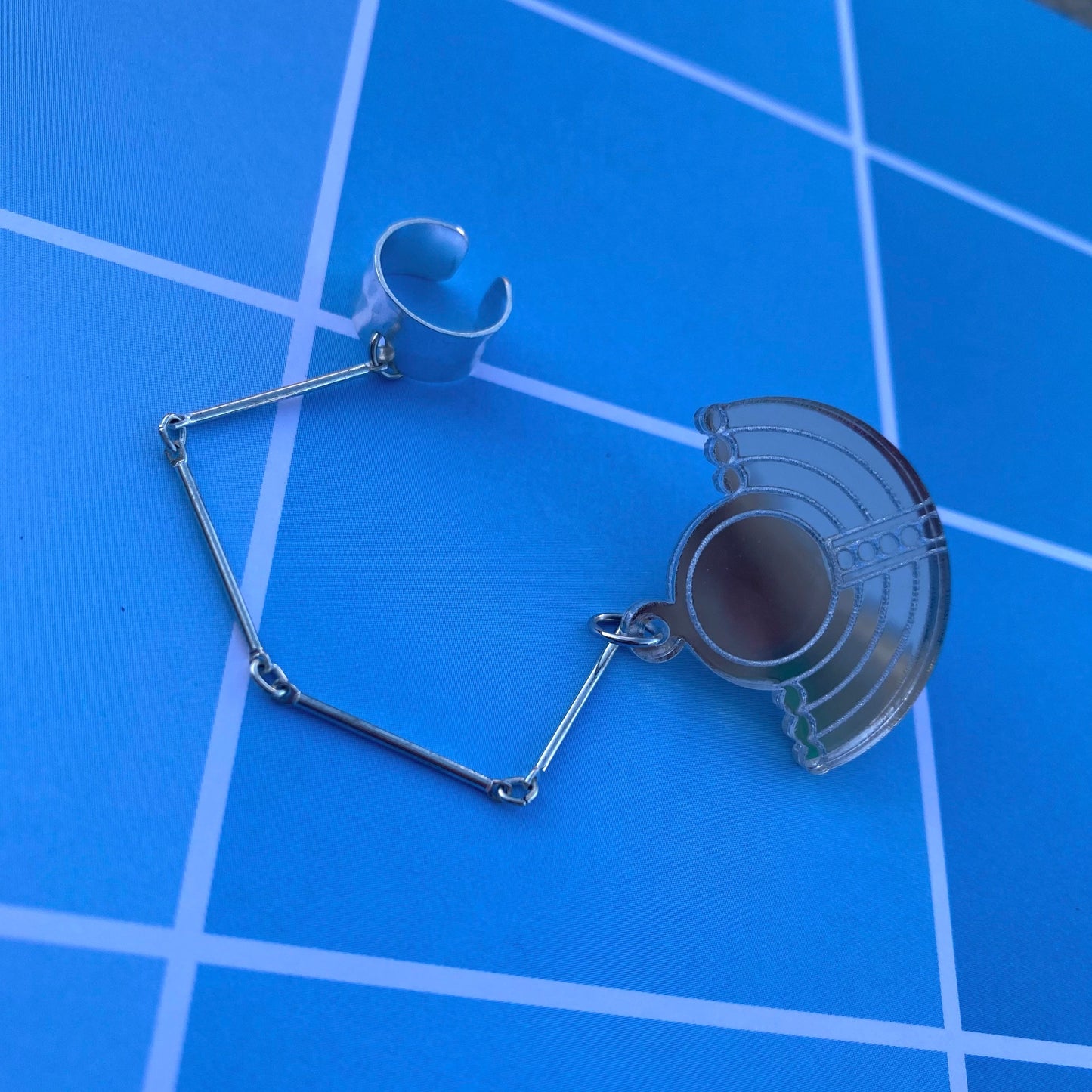 Star Trek Deep Space Nine Inspired Major Kira Bajoran Single Acrylic Earring with Cuff