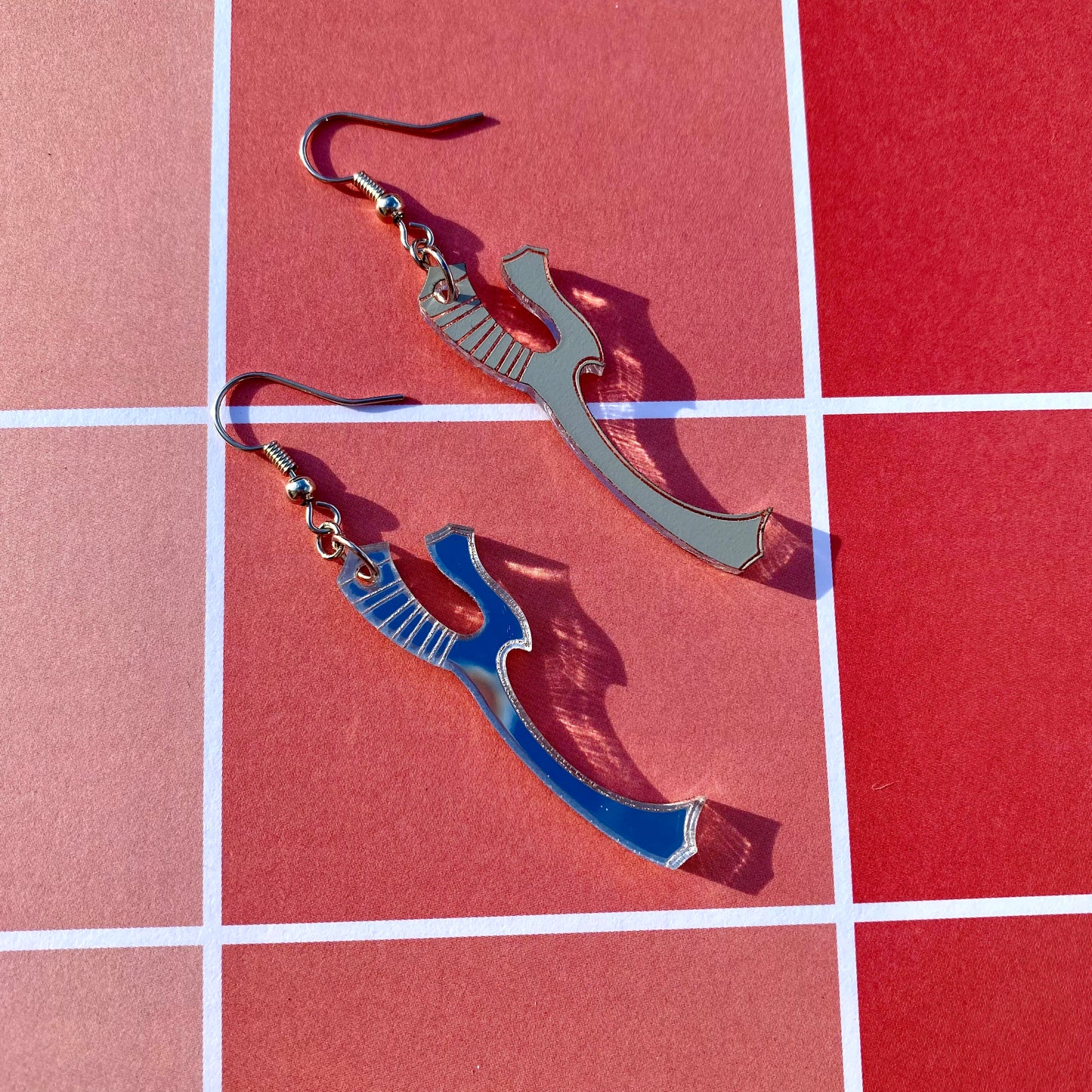 Mek’leth Klingon Weapon Mirrored Acrylic Earrings