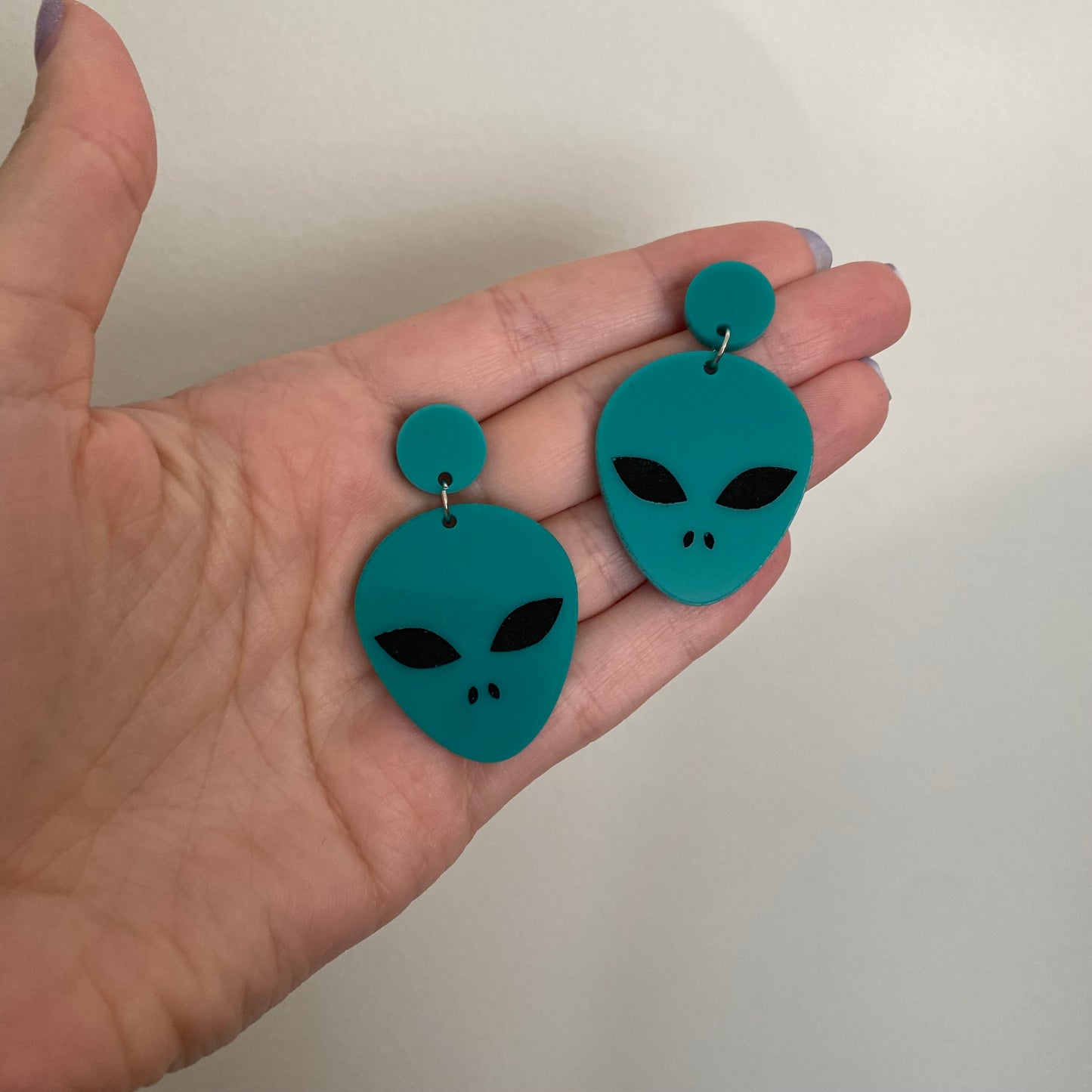 Dandadan Momo Alien Acrylic Earrings