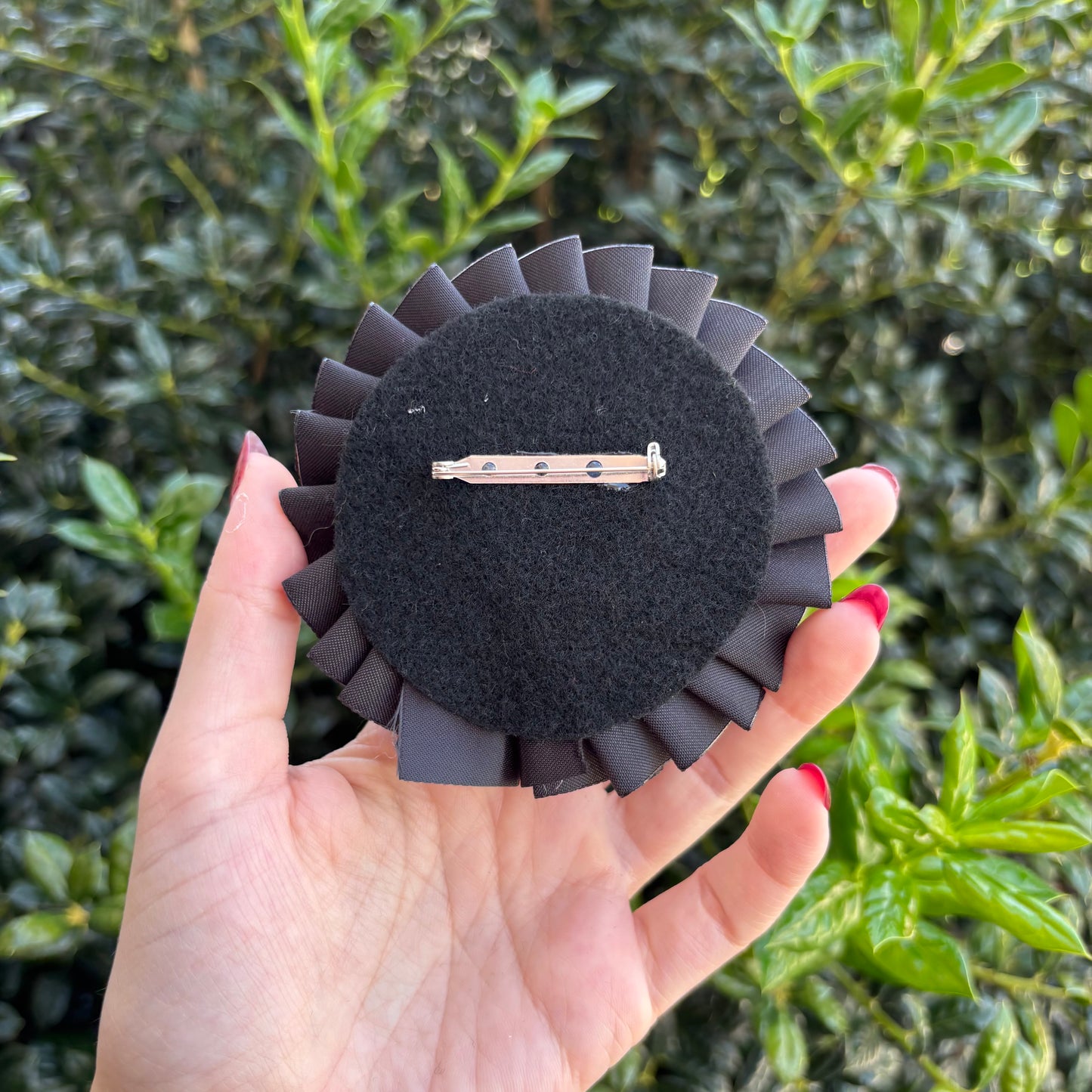 Hot & Weird Ribbon Rosette