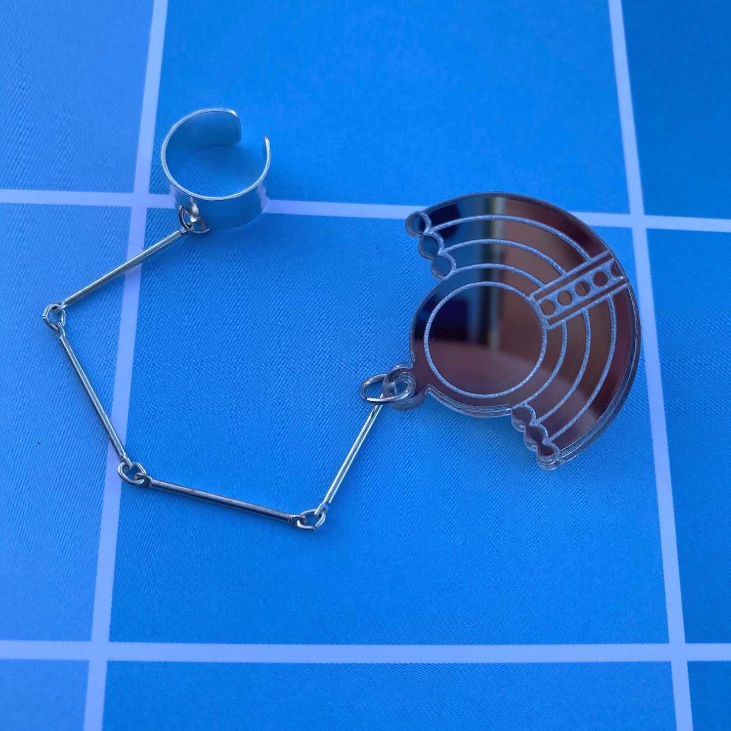 Star Trek Deep Space Nine Inspired Major Kira Bajoran Single Acrylic Earring with Cuff